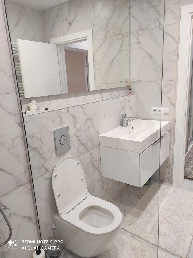 NEW modern apartment Użhorod Zewnętrze zdjęcie